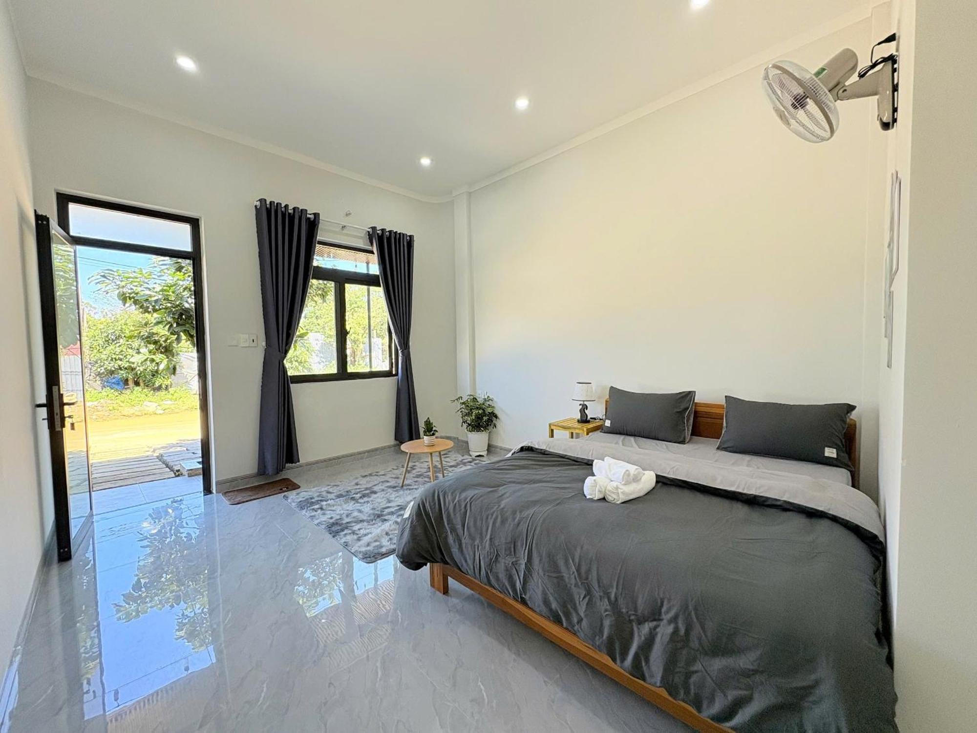 Homestay Nha Cua Gao 崑嵩市 外观 照片